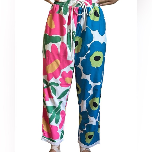 Super Cute Flower Pattern Pants Size M New With Tags - Picture 2 of 8